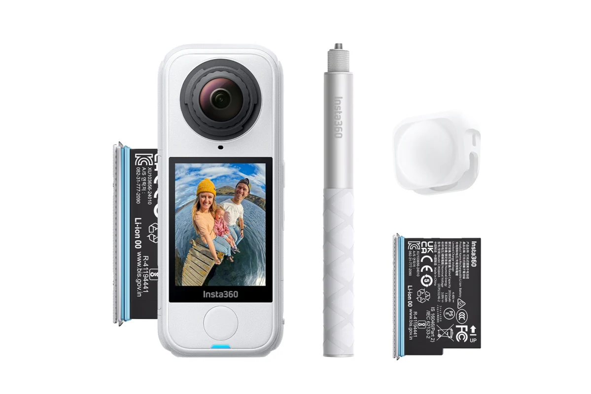 Экшн-камера Insta360 X4 Air Starter Bundle, Белая (Arctic White)