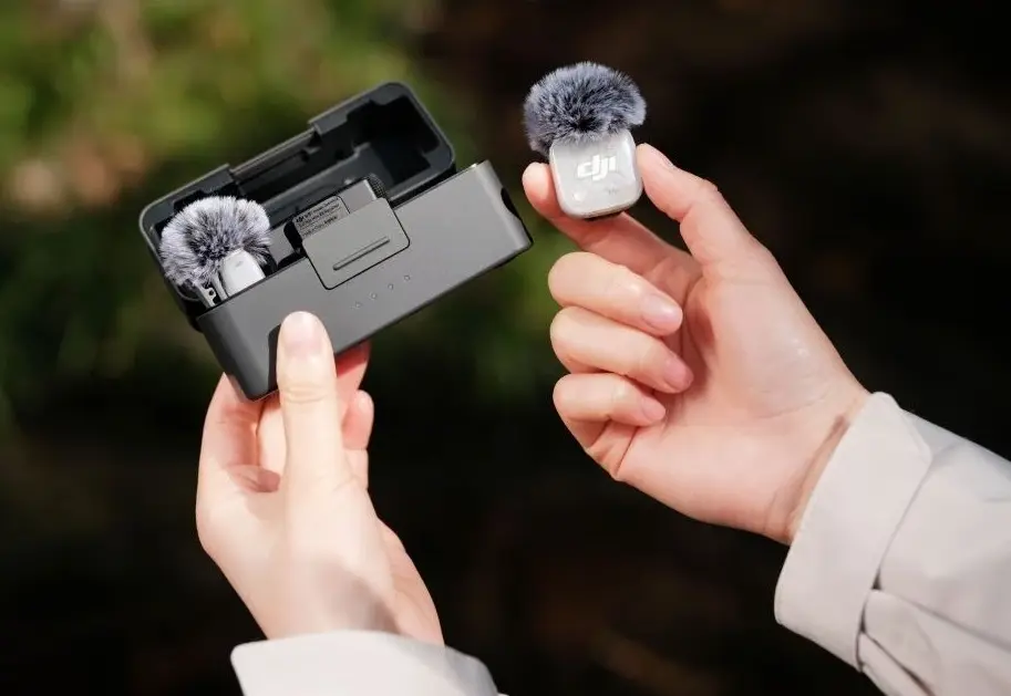 Петличный микрофон DJI Mic Mini 2S (2 TX + 1 RX + Зарядной кейс) + Mobile RX 