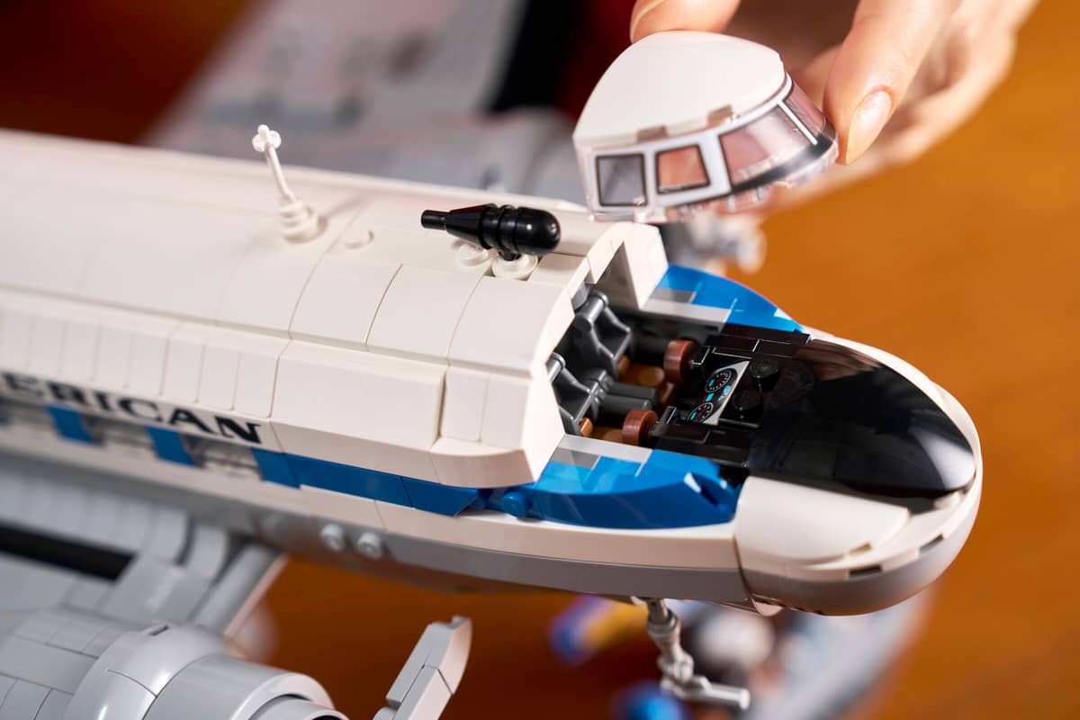 Конструктор LEGO Icons 11378 Douglas DC-3 PAN AM Airliner