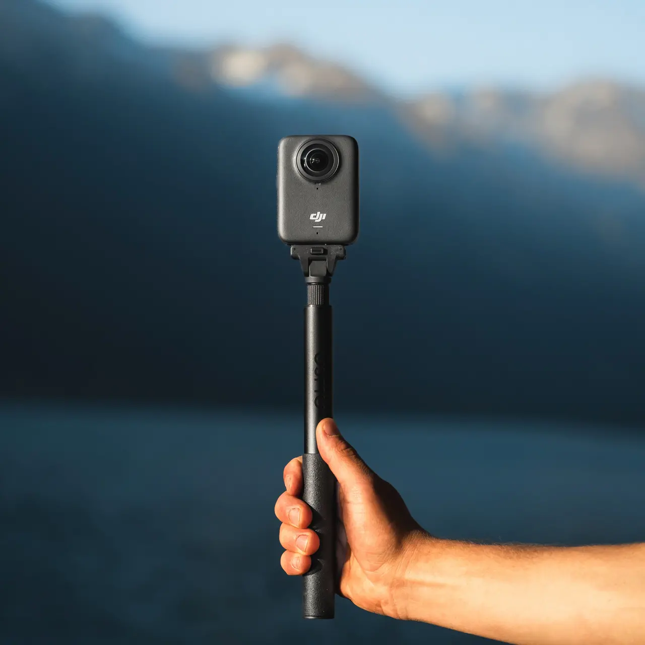 Экшн-камера DJI Osmo 360 Adventure Combo