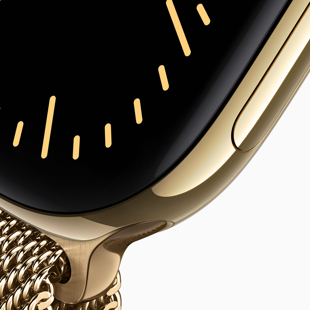 Смарт-часы Apple Watch Series 12 (2026) 46 мм, корпус титан (Titanium), цвет: сияющее золото (Radiant Gold)